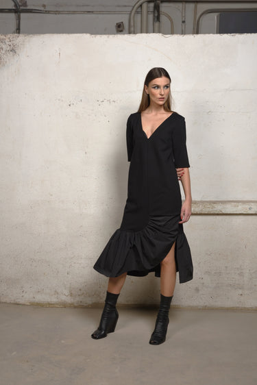 Unbalance Ruffle dress