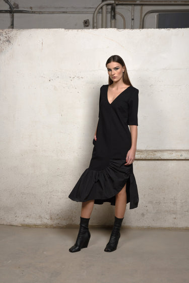 Unbalance Ruffle dress